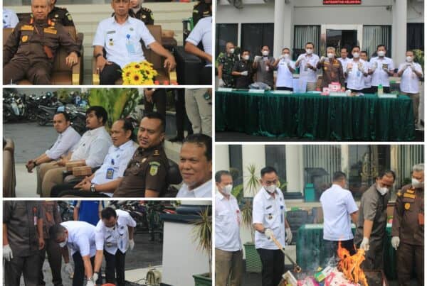 Kepala BNN Kab. HSU Menghadiri Undangan Pemusnahan Barang Bukti di Kejaksaan Negeri Hulu Sungai Utara Kepala BNN Kab. HSU Menghadiri Undangan Pemusnahan Barang Bukti di Kejaksaan Negeri Hulu Sungai Utara
