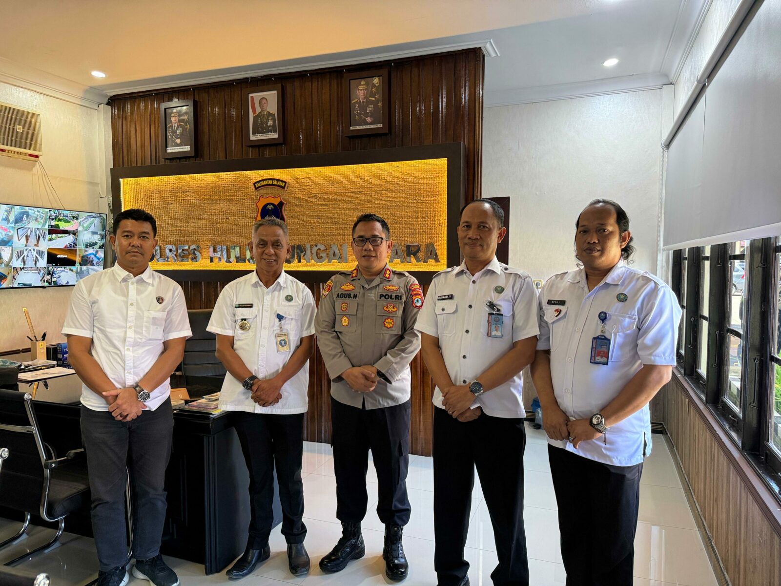 Kepala BNN Kab. HSU Silaturahmi Dengan Kapolres Hulu Sungai Utara Kepala BNN Kab. HSU Silaturahmi Dengan Kapolres Hulu Sungai Utara